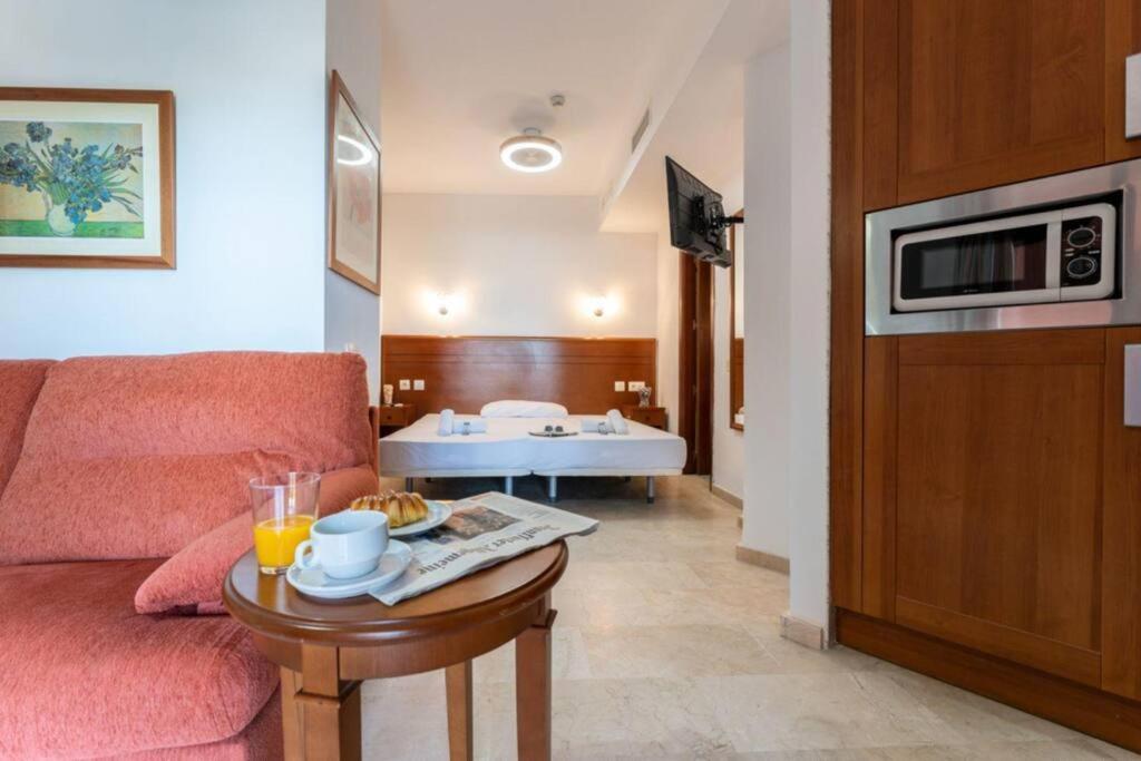 Ct 240 - Beachfront Apartment -Don Juan Manilva Dış mekan fotoğraf